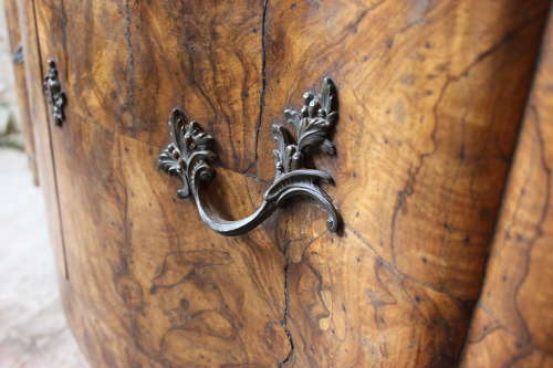 18th Century Italian commode