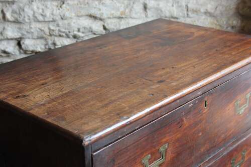 Rare 19th century Campain chest retaining its Documentation